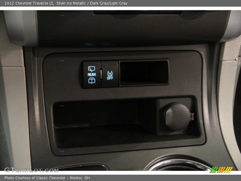 Silver Ice Metallic / Dark Gray/Light Gray 2012 Chevrolet Traverse LS