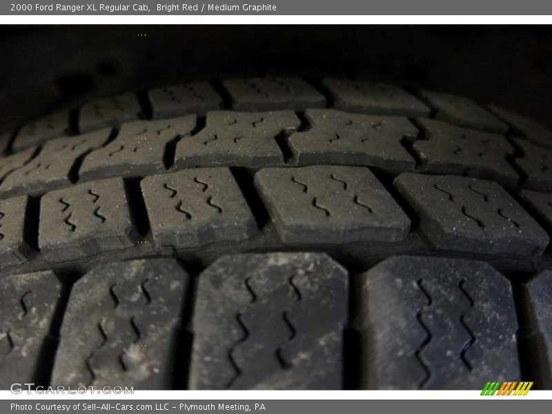 Bright Red / Medium Graphite 2000 Ford Ranger XL Regular Cab