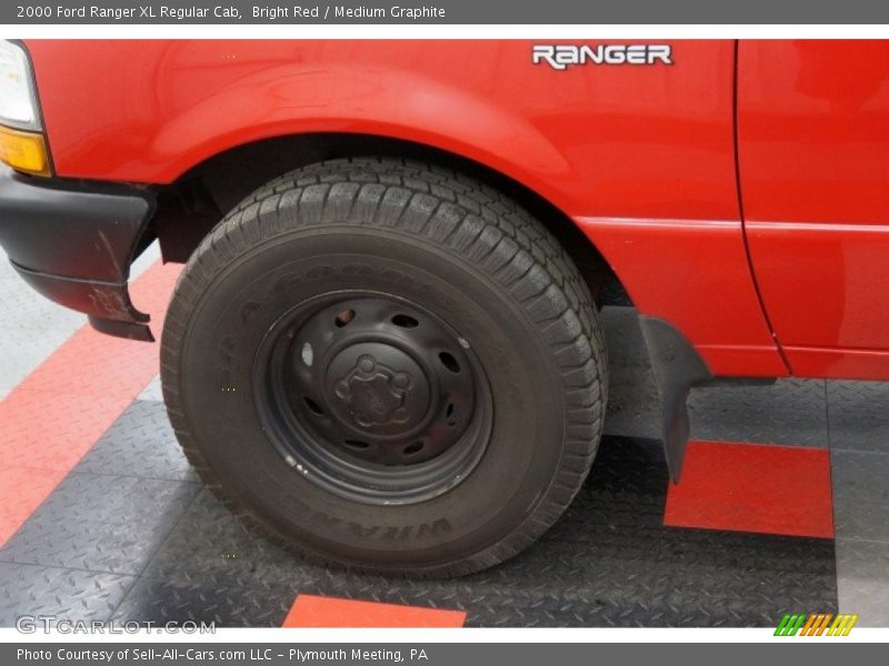 Bright Red / Medium Graphite 2000 Ford Ranger XL Regular Cab