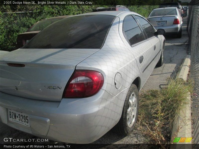 Bright Silver Metallic / Dark Slate Gray 2005 Dodge Neon SE