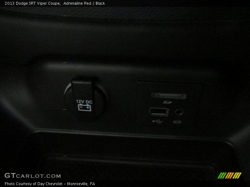 Adrenaline Red / Black 2013 Dodge SRT Viper Coupe