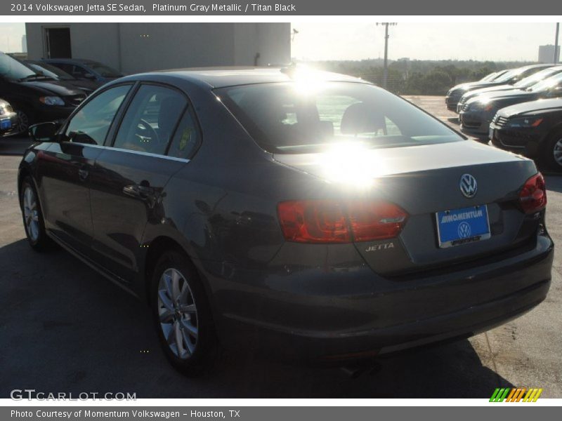 Platinum Gray Metallic / Titan Black 2014 Volkswagen Jetta SE Sedan