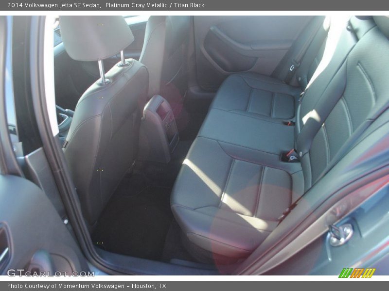 Platinum Gray Metallic / Titan Black 2014 Volkswagen Jetta SE Sedan