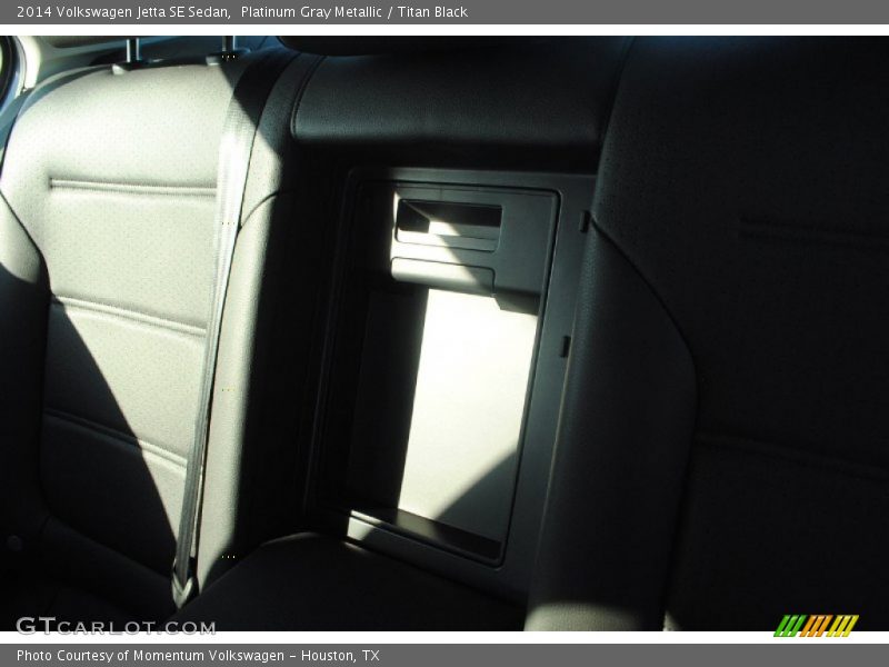 Platinum Gray Metallic / Titan Black 2014 Volkswagen Jetta SE Sedan