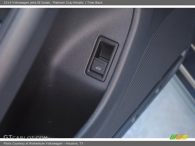 Platinum Gray Metallic / Titan Black 2014 Volkswagen Jetta SE Sedan