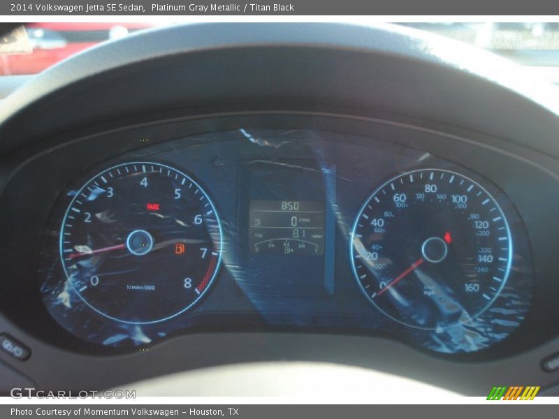 Platinum Gray Metallic / Titan Black 2014 Volkswagen Jetta SE Sedan