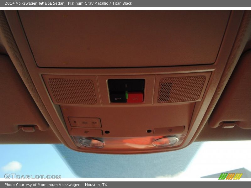 Platinum Gray Metallic / Titan Black 2014 Volkswagen Jetta SE Sedan