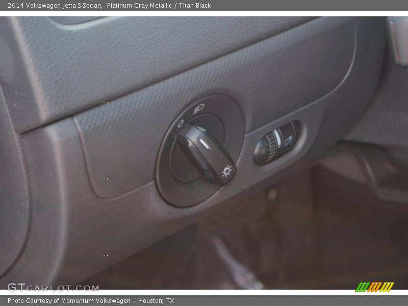 Platinum Gray Metallic / Titan Black 2014 Volkswagen Jetta S Sedan