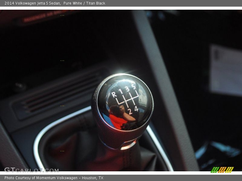 Pure White / Titan Black 2014 Volkswagen Jetta S Sedan