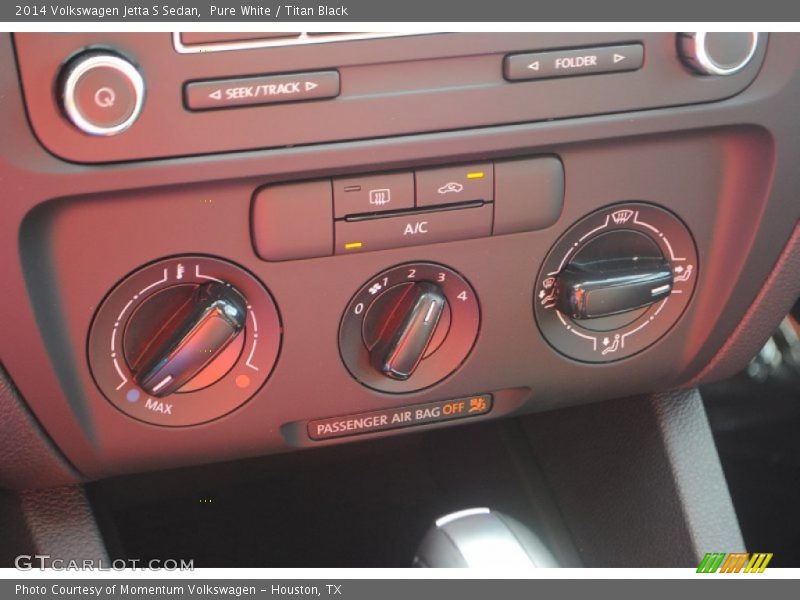 Pure White / Titan Black 2014 Volkswagen Jetta S Sedan