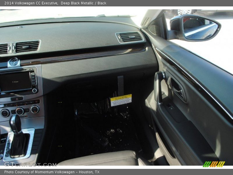 Deep Black Metallic / Black 2014 Volkswagen CC Executive