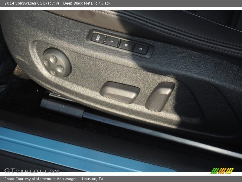 Deep Black Metallic / Black 2014 Volkswagen CC Executive