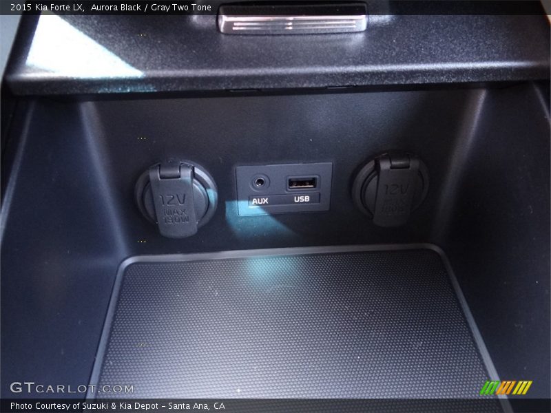 Aurora Black / Gray Two Tone 2015 Kia Forte LX