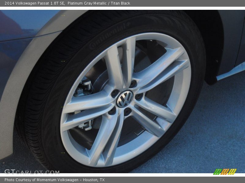 Platinum Gray Metallic / Titan Black 2014 Volkswagen Passat 1.8T SE