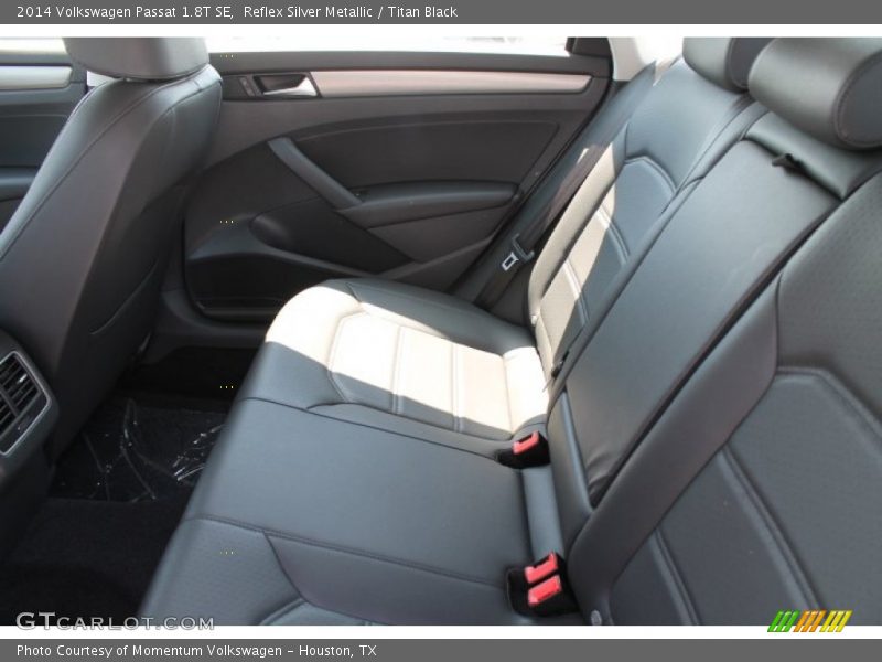 Reflex Silver Metallic / Titan Black 2014 Volkswagen Passat 1.8T SE