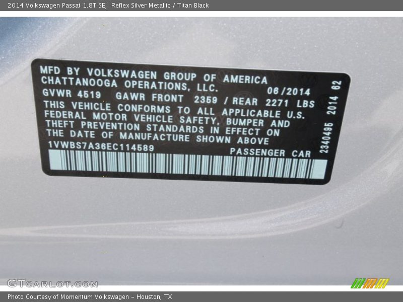 Reflex Silver Metallic / Titan Black 2014 Volkswagen Passat 1.8T SE