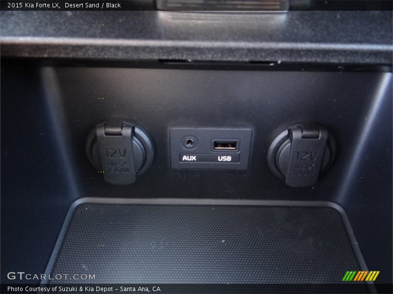 Desert Sand / Black 2015 Kia Forte LX