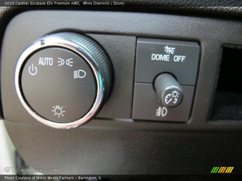 White Diamond / Ebony 2010 Cadillac Escalade ESV Premium AWD