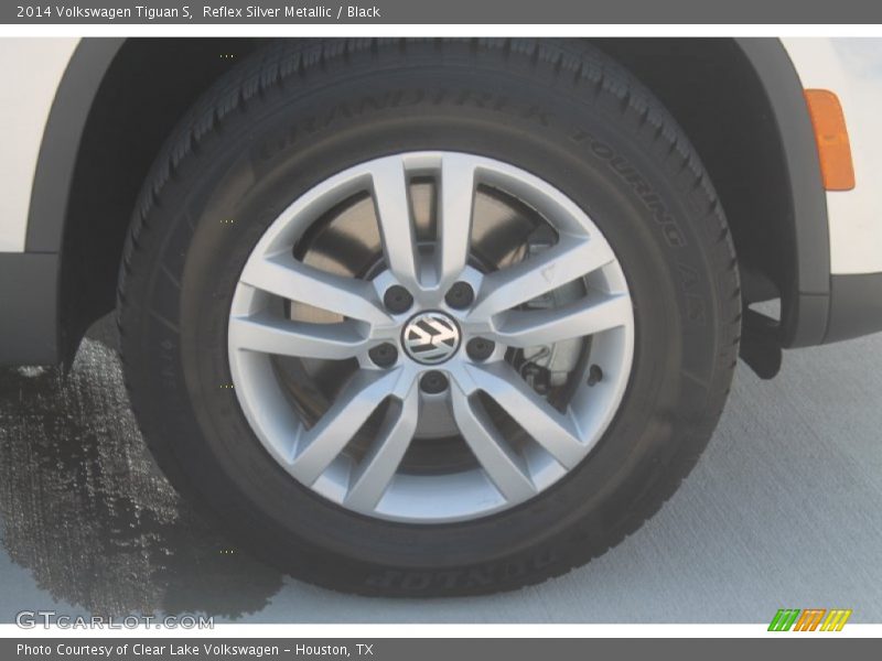 Reflex Silver Metallic / Black 2014 Volkswagen Tiguan S