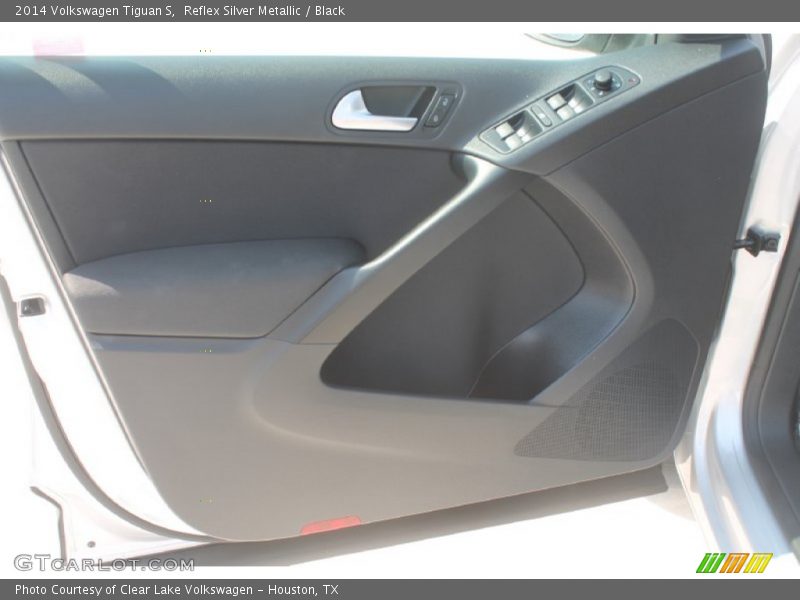 Reflex Silver Metallic / Black 2014 Volkswagen Tiguan S
