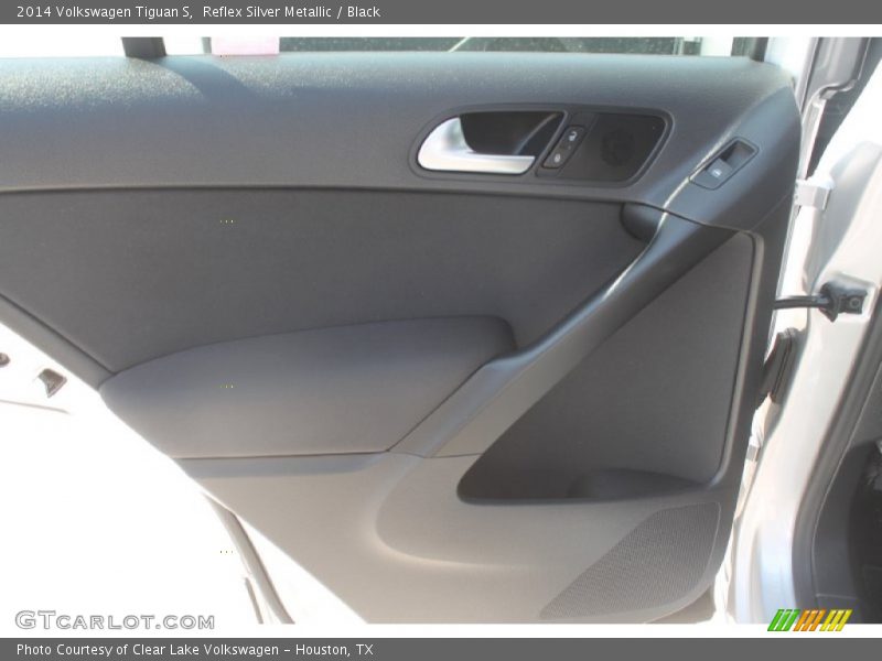 Reflex Silver Metallic / Black 2014 Volkswagen Tiguan S
