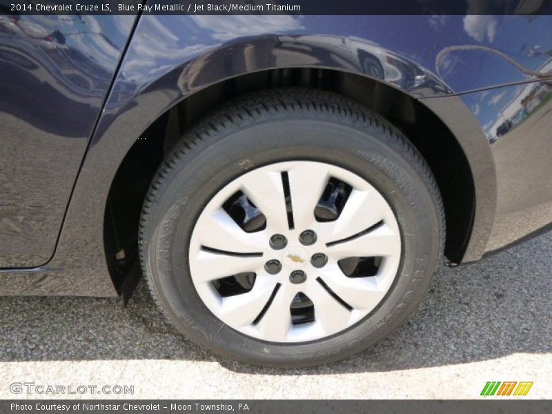 Blue Ray Metallic / Jet Black/Medium Titanium 2014 Chevrolet Cruze LS