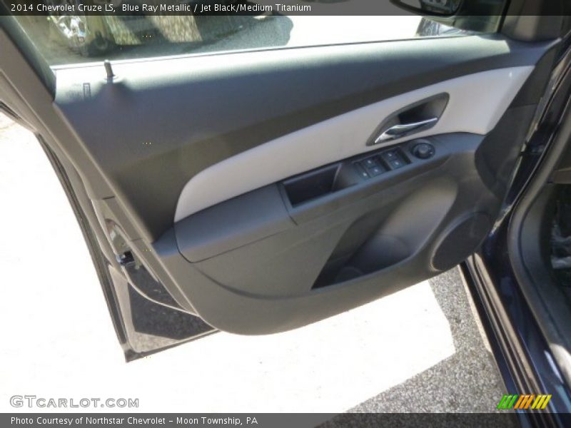 Blue Ray Metallic / Jet Black/Medium Titanium 2014 Chevrolet Cruze LS