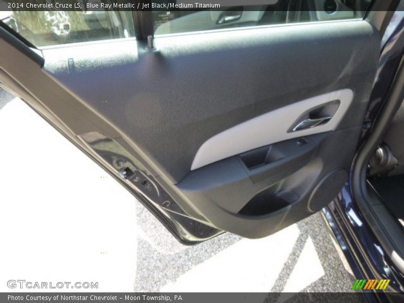 Blue Ray Metallic / Jet Black/Medium Titanium 2014 Chevrolet Cruze LS
