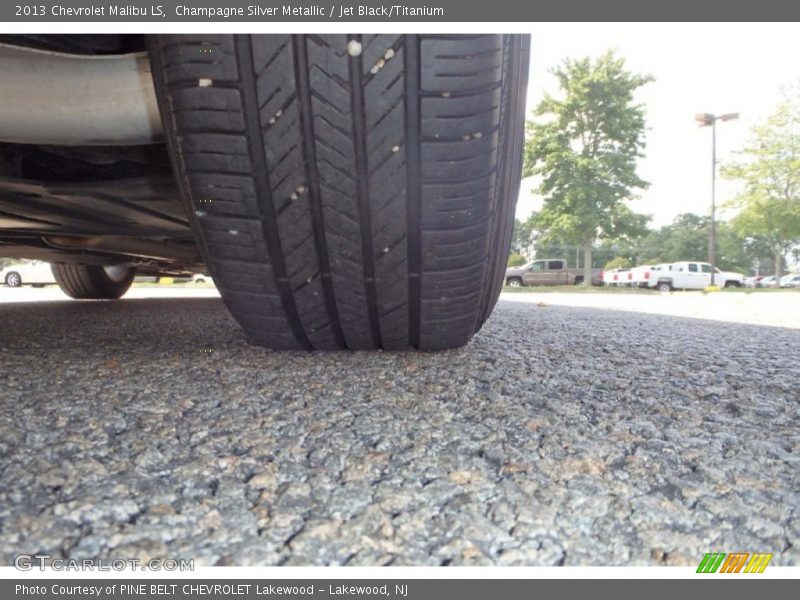 Champagne Silver Metallic / Jet Black/Titanium 2013 Chevrolet Malibu LS