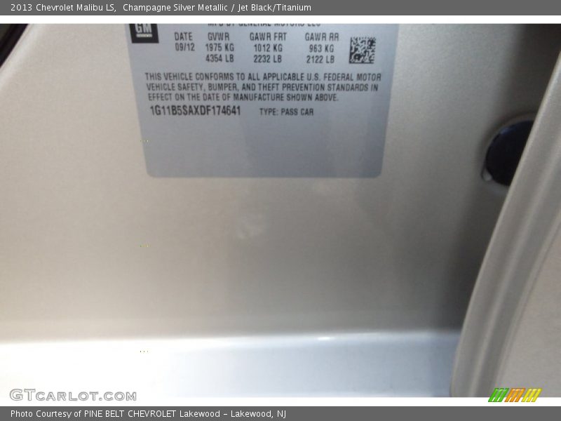 Champagne Silver Metallic / Jet Black/Titanium 2013 Chevrolet Malibu LS