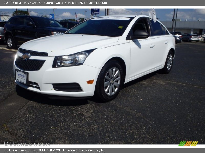 Summit White / Jet Black/Medium Titanium 2011 Chevrolet Cruze LS