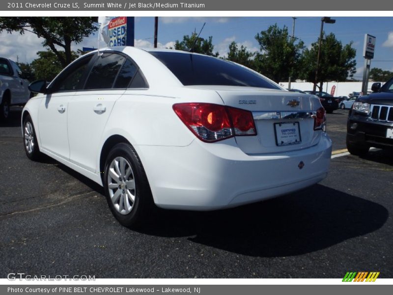Summit White / Jet Black/Medium Titanium 2011 Chevrolet Cruze LS