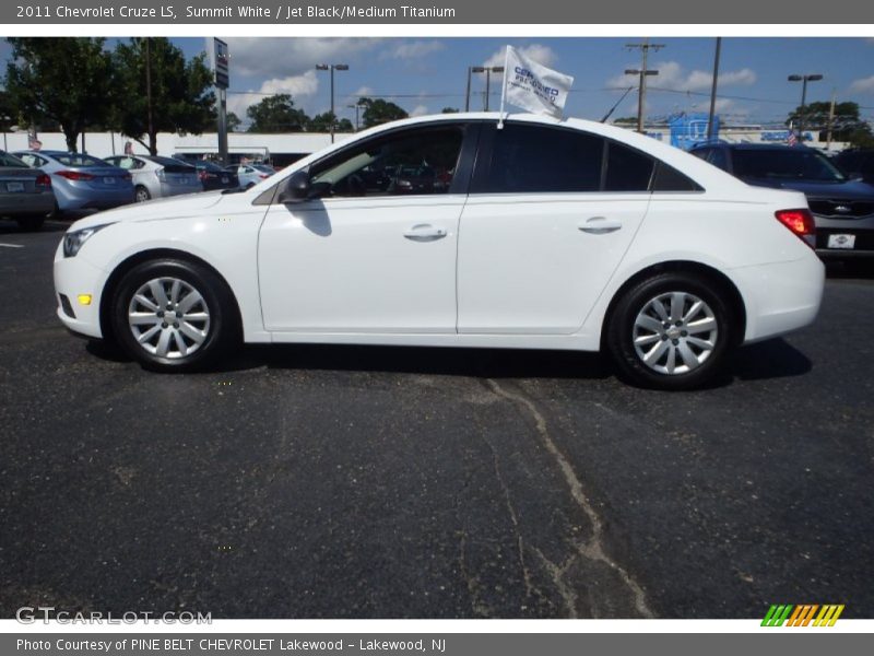 Summit White / Jet Black/Medium Titanium 2011 Chevrolet Cruze LS
