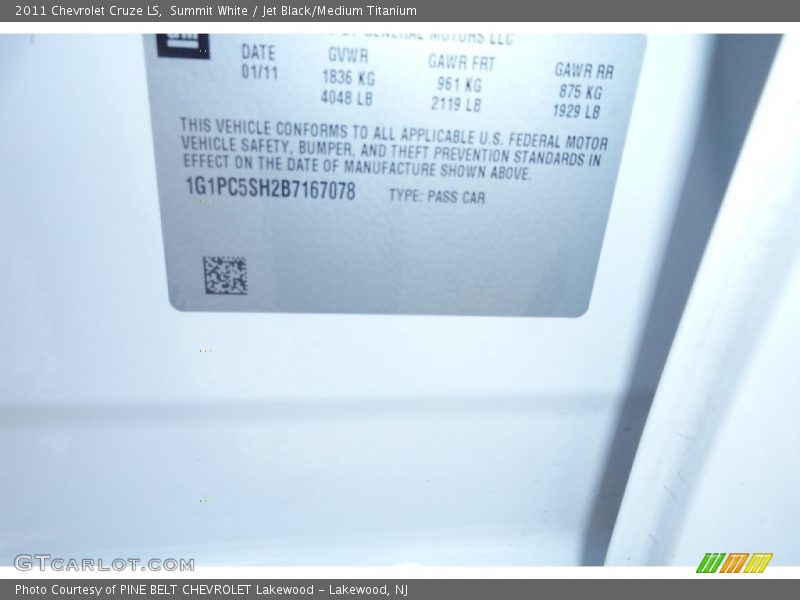 Summit White / Jet Black/Medium Titanium 2011 Chevrolet Cruze LS
