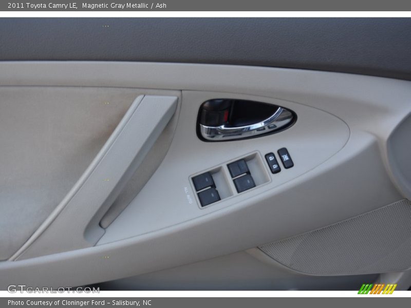 Magnetic Gray Metallic / Ash 2011 Toyota Camry LE