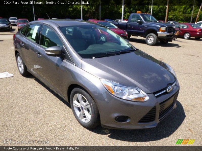 Sterling Gray / Charcoal Black 2014 Ford Focus SE Sedan