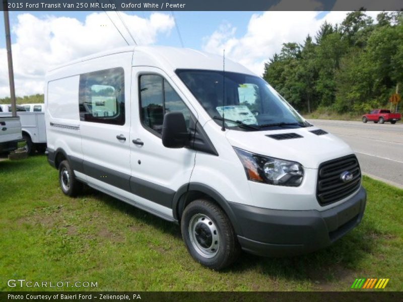 Front 3/4 View of 2015 Transit Van 250 MR Long