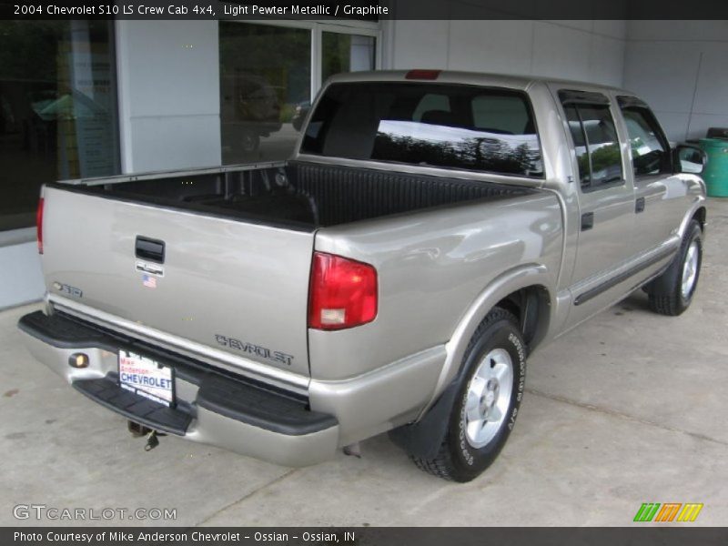 Light Pewter Metallic / Graphite 2004 Chevrolet S10 LS Crew Cab 4x4
