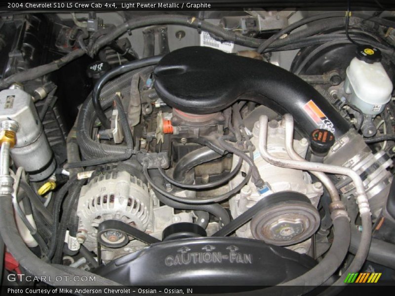 Light Pewter Metallic / Graphite 2004 Chevrolet S10 LS Crew Cab 4x4
