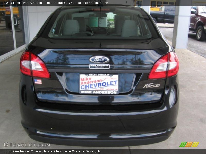 Tuxedo Black / Charcoal Black/Light Stone 2013 Ford Fiesta S Sedan