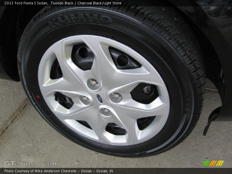 Tuxedo Black / Charcoal Black/Light Stone 2013 Ford Fiesta S Sedan