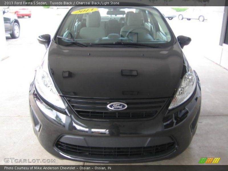 Tuxedo Black / Charcoal Black/Light Stone 2013 Ford Fiesta S Sedan