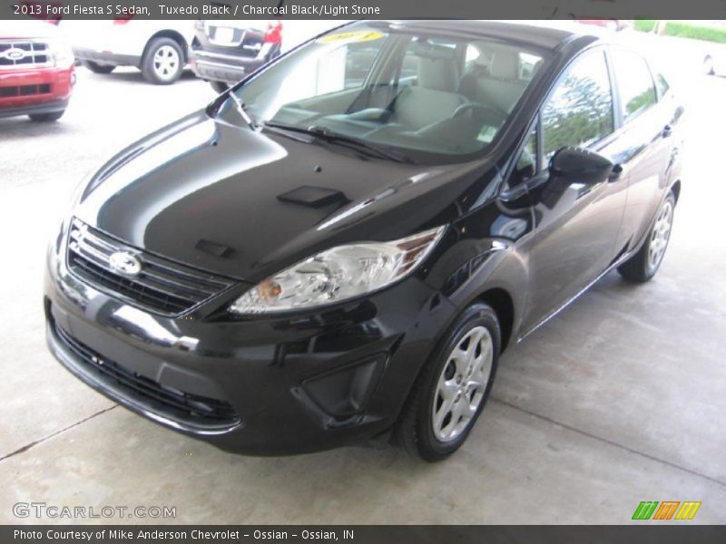 Tuxedo Black / Charcoal Black/Light Stone 2013 Ford Fiesta S Sedan
