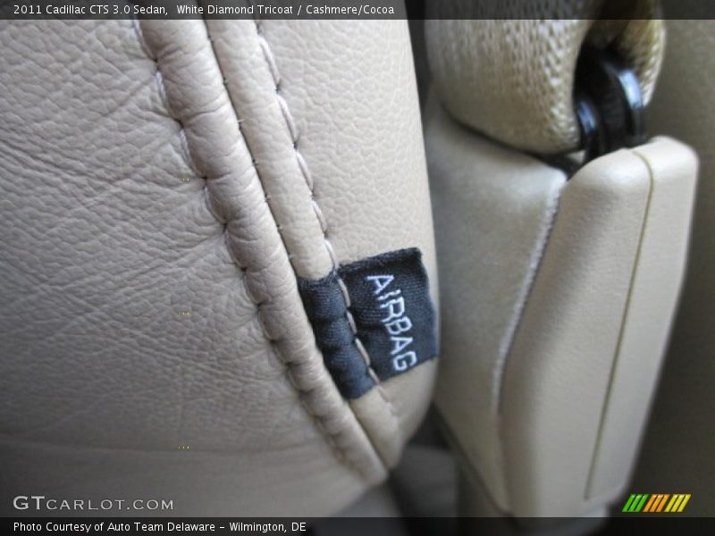 White Diamond Tricoat / Cashmere/Cocoa 2011 Cadillac CTS 3.0 Sedan