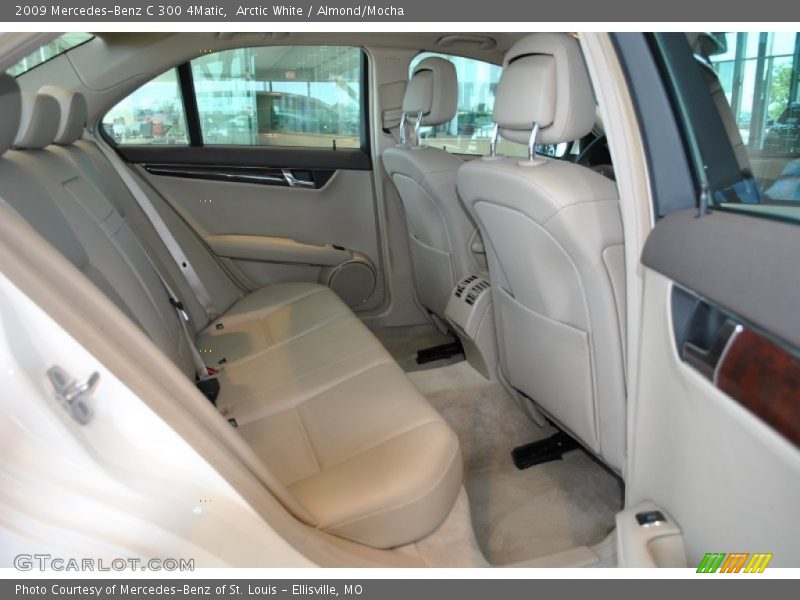 Arctic White / Almond/Mocha 2009 Mercedes-Benz C 300 4Matic