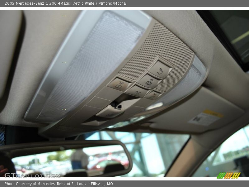 Arctic White / Almond/Mocha 2009 Mercedes-Benz C 300 4Matic