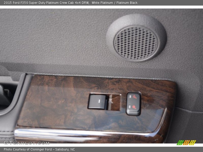 Controls of 2015 F350 Super Duty Platinum Crew Cab 4x4 DRW