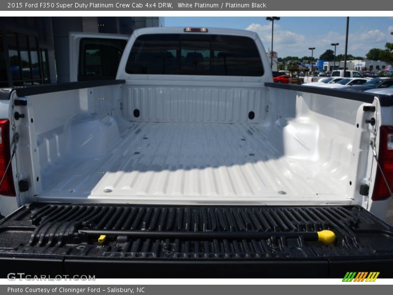  2015 F350 Super Duty Platinum Crew Cab 4x4 DRW Trunk