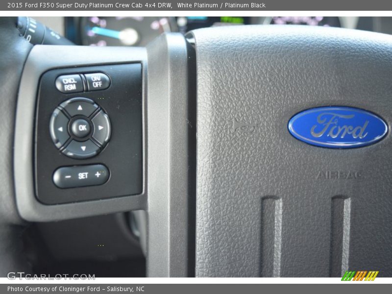 Controls of 2015 F350 Super Duty Platinum Crew Cab 4x4 DRW
