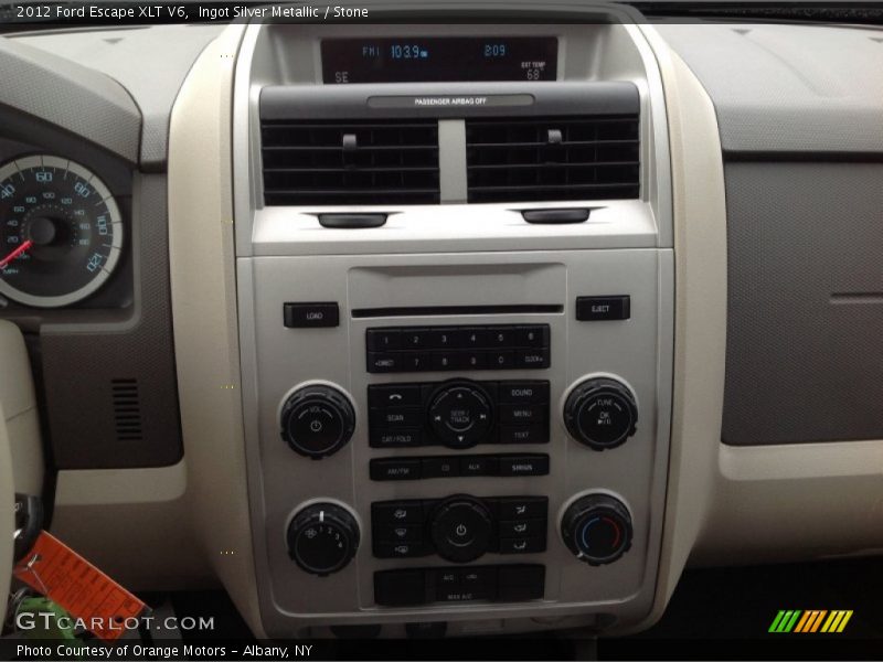 Ingot Silver Metallic / Stone 2012 Ford Escape XLT V6